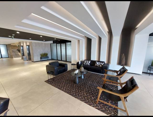 672M² OFFICE TO LET IN VORNA VALLEY